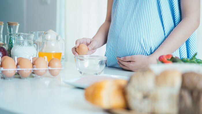 Mẹ bầu nên ăn gì trong 3 tháng đầu?