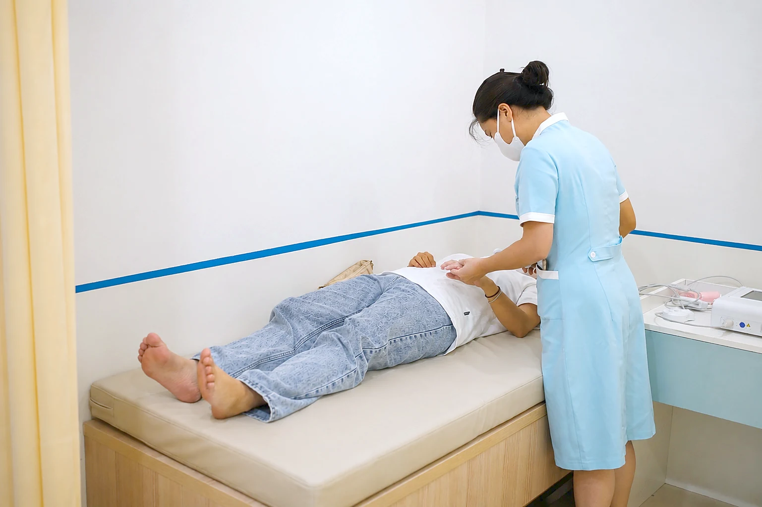 Phòng điều trị tại Phòng Khám Phụ Sản Alpha