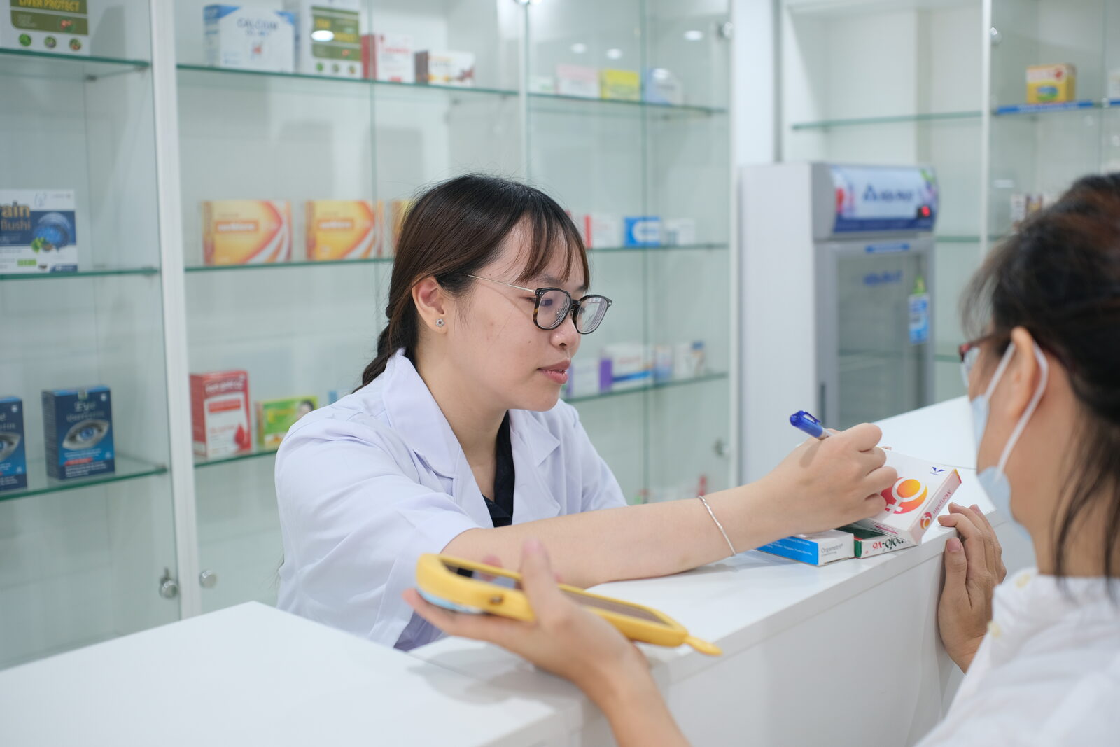 Nguyên tắc sử dụng thuốc an toàn cho phụ nữ