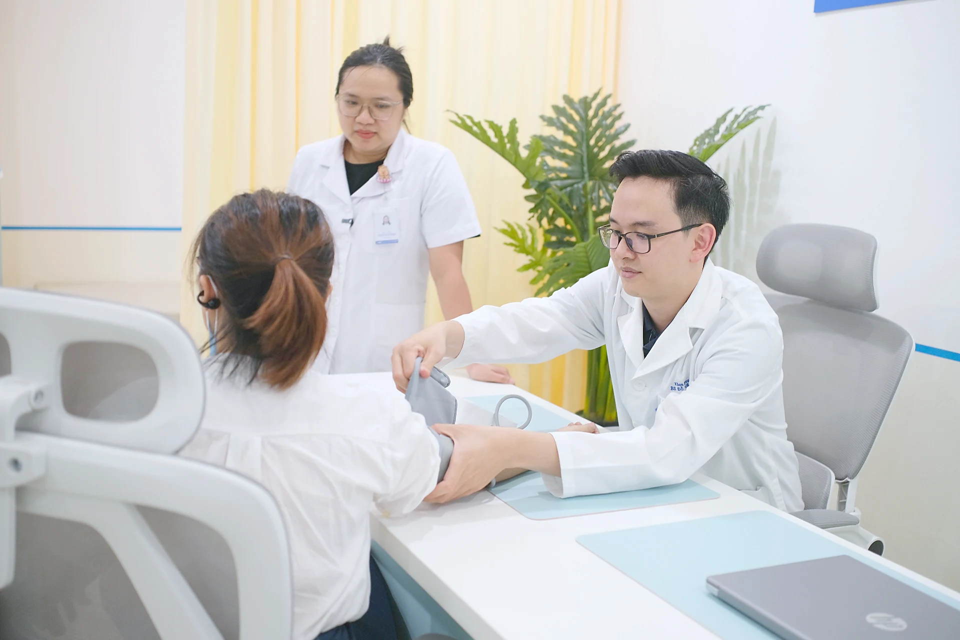 Phòng tư vấn cùng bác sĩ tại Phòng Khám Phụ Sản Alpha