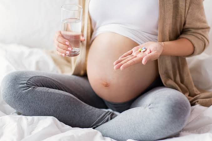 Phụ nữ mang thai có được dùng kháng sinh không
