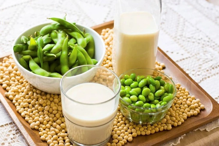 Chế độ ăn giúp cân bằng nội tiết tố nữ